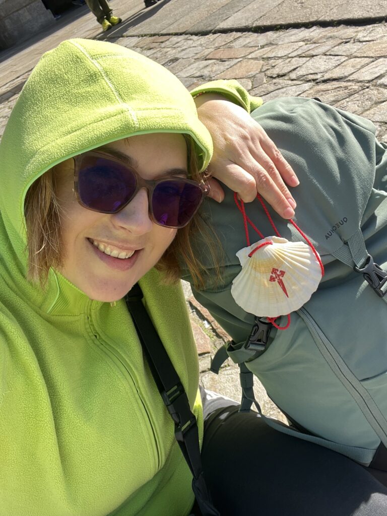 Santiago de Compostela - rucsac femeie pe Camino