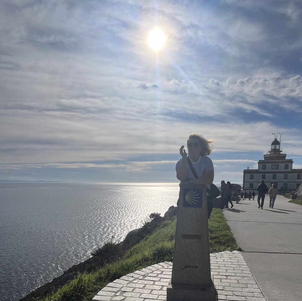 Poza cu borna Camino de Santiago de la Finisterre