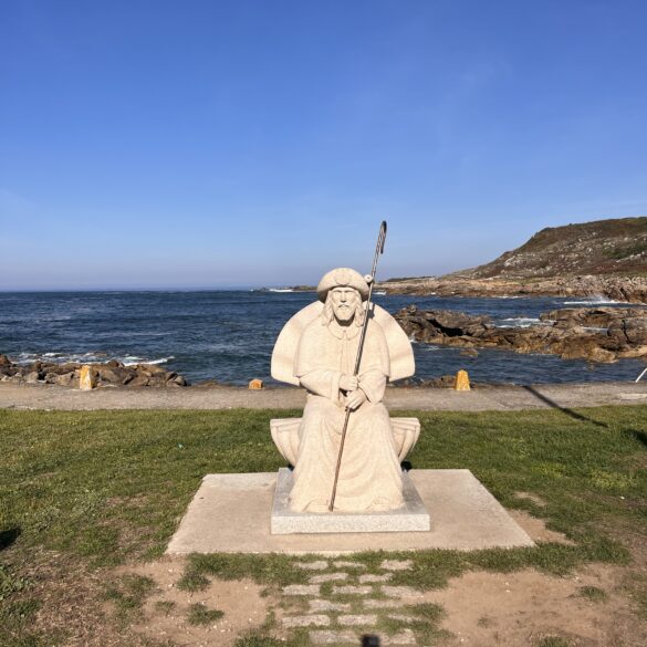 Statuie Santiago A Guarda pe el Camino